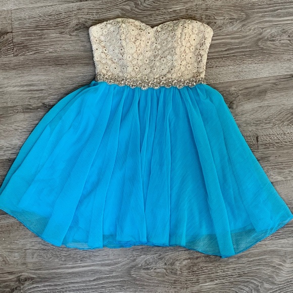 π City Studio Princess Prom Dress - Picture 1 of 6